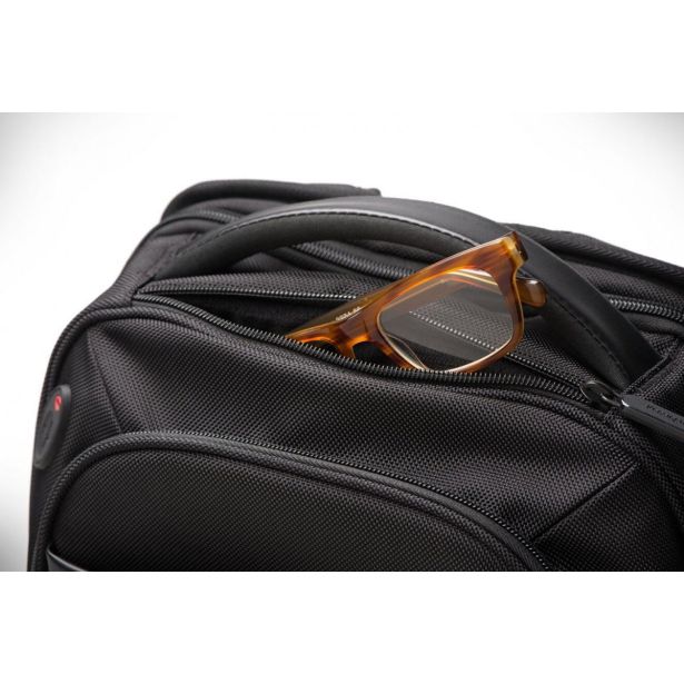 TORBA / NAHRBTNIK KENSINGTON 17" ČRN K60381EU