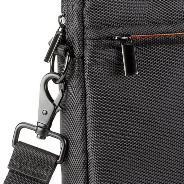 TORBA/NAHRBTNIK RIVACASE ZA PRENOSNIKE ČRNA-ORANŽNA 15,6"