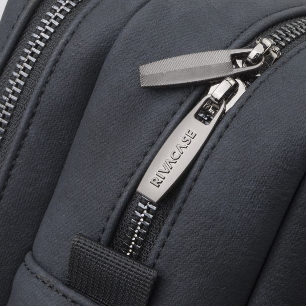 TORBA RIVACASE ZA PRENOSNIK ČRNA DO 16"