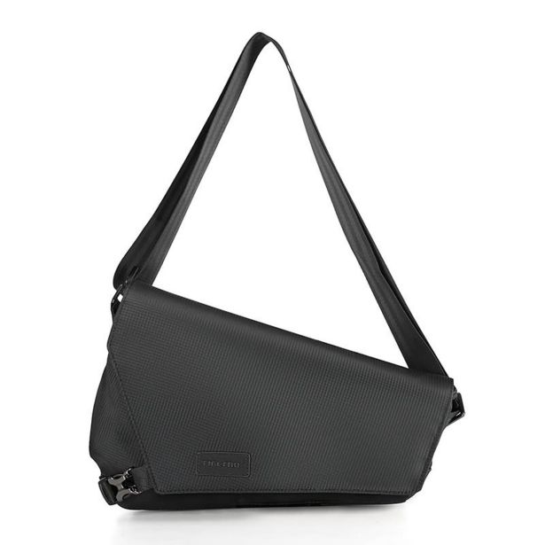 TORBA ZA PROSTI ČAS TIGERNU CAPELLA 10" ČRNA