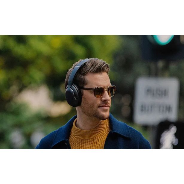 SLUŠALKE JBL TOUR ONE ČRNE