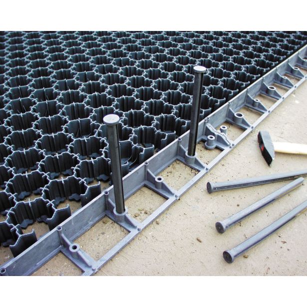 PRIBOR ZA ODVODNJAVANJE ACO TRAVNA REŠETKA ŽEBELJ ZA PRITRDITEV REŠETK