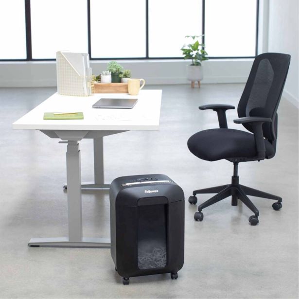 UNIČEVALEC PAPIRJA FELLOWES 4400801