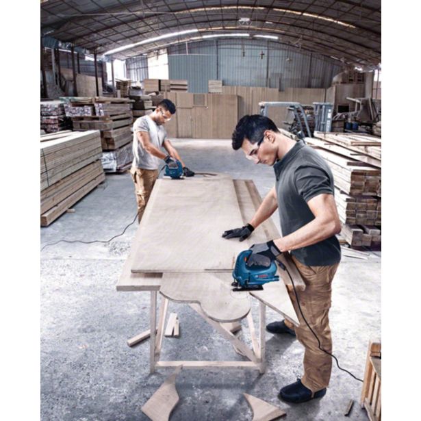 VBODNA ŽAGA BOSCH GST 700