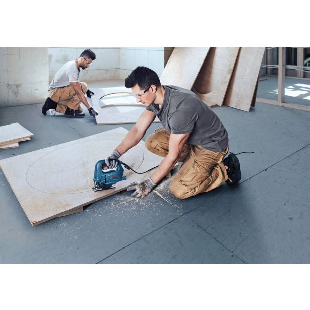 VBODNA ŽAGA BOSCH GST 700