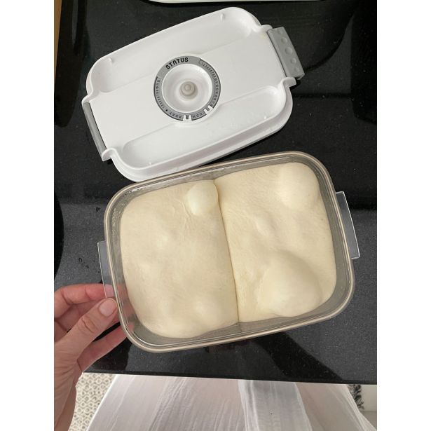 POSODA ZA SHRANJEVANJE STATUS 4.5 LIT PRAVOKOTNA VAKUUMSKA POSODA BELA