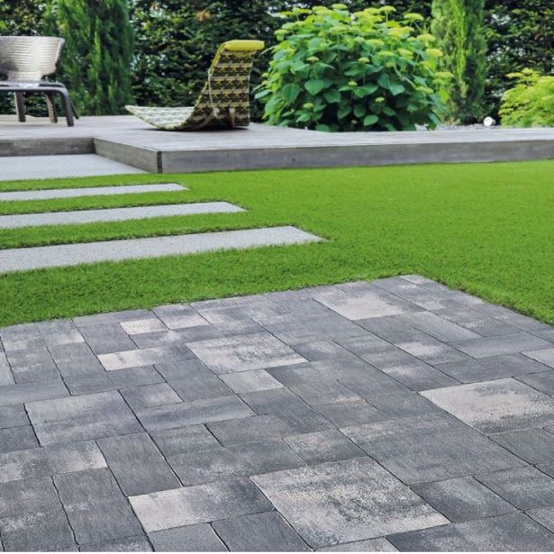 BETONSKI TLAKOVEC SEMMELROCK VENETIA KOMBINIRANA 40/40 OBLIKA SIVO ČRNA 40/20/6