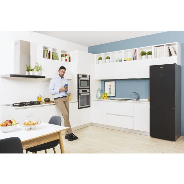 VGRADNA PEČICA CANDY FCNE828X WIFI MULTIFUNKCIJSKA