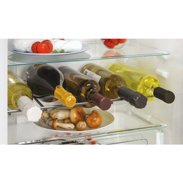 VGRADNI HLADILNIK CCUBT5519EW