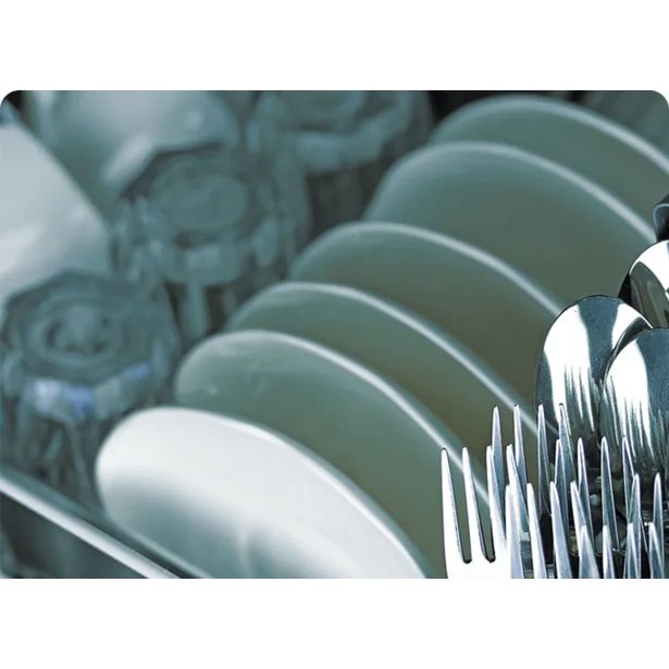 VGRADNI POMIVALNI STROJ TESLA WDI490M