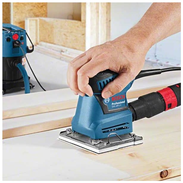 VIBRACIJSKI BRUSILNIK BOSCH GSS 140-1 A V KARTONU