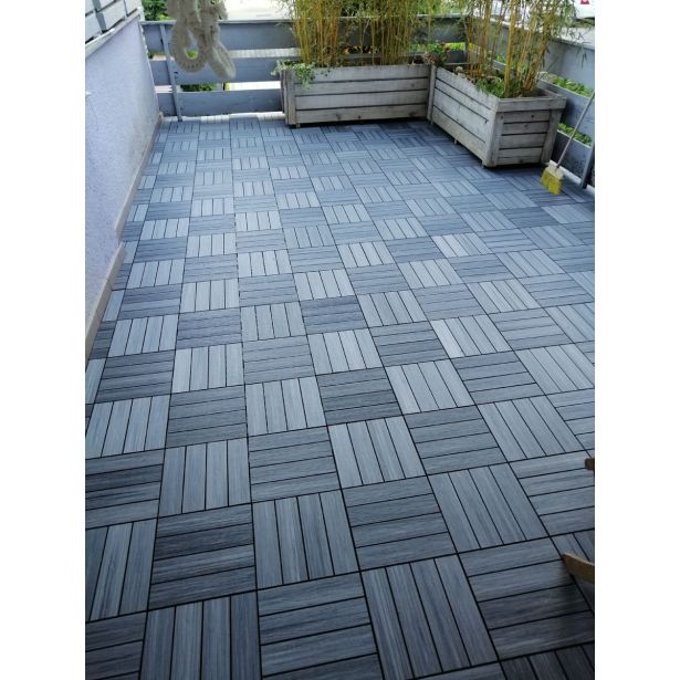 WPC DESKA ZA TERASO BAMBUSWPC KLIK PLOŠČA 3D SV. SIVA 300X300X25 MM