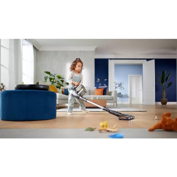 POKONČNI SESALNIK PHILIPS XC8349/01 8000 SERIES AQUA PLUS