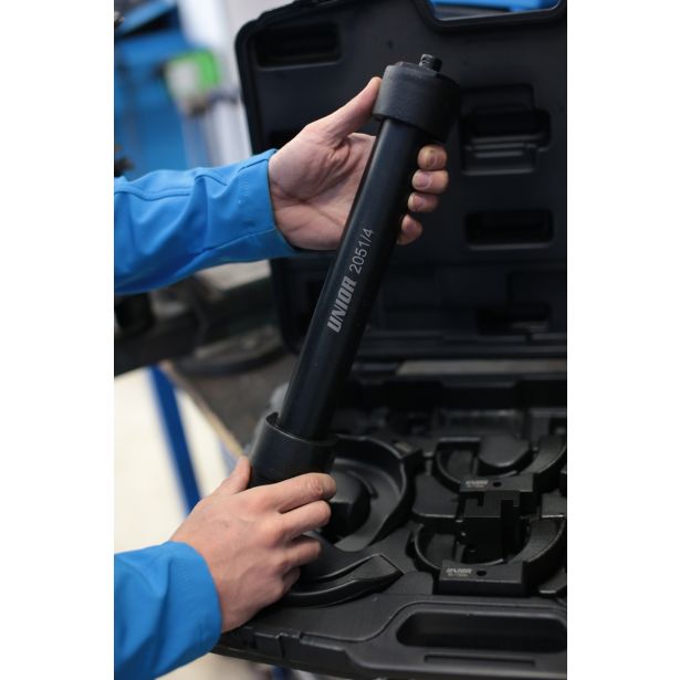 ORODJE PO NAROČILU UNIOR ZA SNEMANJE AMORTIZERJEV