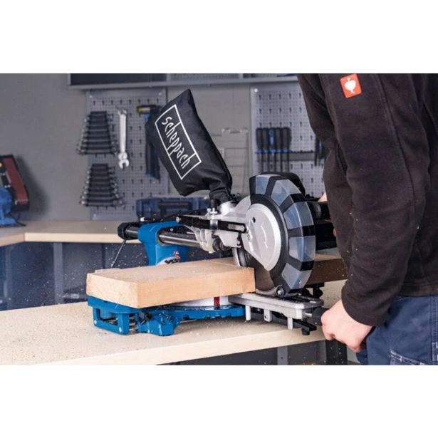 ZAJERALNA ŽAGA S POTEZNO FUNKCIJO SCHEPPACH HM216SPX