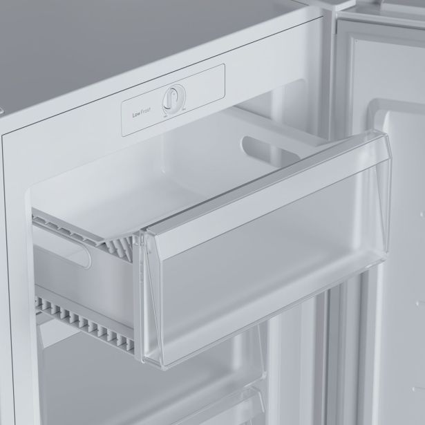 ZAMRZOVALNA OMARA CANDY CNUQ2L58EW