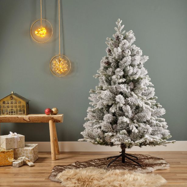 ZASNEŽENA NOVOLETNA JELKA LAUSANNE FIR IZ UMETNE MASE, VIŠINE 150 CM