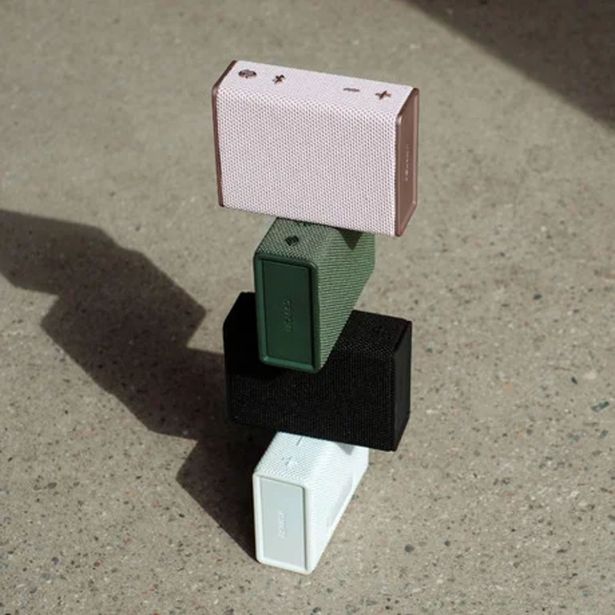 ZVOČNA POSTAJA URBANISTA SYDNEY BLUETOOTH ROZA