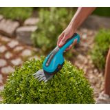 AKUM. ŠKARJE ZA TRAVO GARDENA CLASSIC CUT LI