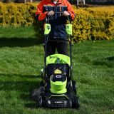 AKUMULATORSKA KOSILNICA KIACATU 40V 46CM Z 4AH BATERIJO IN POLNILNIKOM SAMOHODNA