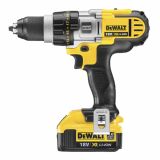 AKUMULATORSKI VRTALNIK DEWALT DCD 980 M2