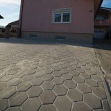 BETONSKI TLAKOVEC KOGRAD ŠESTKOTNIK SIV