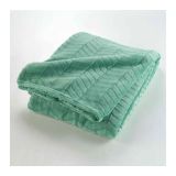 DEKORATIVNA ODEJA DOUCEUR D'INTÉRIEUR FLANELA 180X220 Z VZORCEM ARYA ZELENA