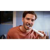 ELEKTRIČNA ZOBNA ŠČETKA SONICARE HX7109/01 BELA IN ČRNA