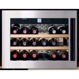 HLADILNA VITRINA LIEBHERR WKEES 553