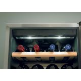 HLADILNA VITRINA LIEBHERR WKES 653