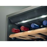 HLADILNA VITRINA LIEBHERR WKES 653