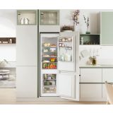 HLADILNIK IN ZAMRZOVALNIK CANDY CBL3518E