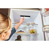 HLADILNIK IN ZAMRZOVALNIK CANDY CNCQ2T620EX