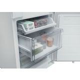 HLADILNIK IN ZAMRZOVALNIK CANDY ECNBQT3518E