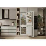 HLADILNIK IN ZAMRZOVALNIK CANDY ECNBQT3518E