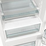 HLADILNIK IN ZAMRZOVALNIK GORENJE RKI218EA0