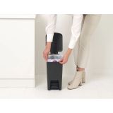 KOŠ ZA SMETI BRABANTIA STEPUP 10 L TEMNO SIV