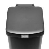 KOŠ ZA SMETI BRABANTIA STEPUP 25 L TEMNO SIV