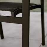 KOVINSKI STOL NATERIAL JEDILNI CLARA TEMNO SIV ALU