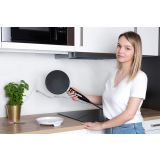 KUHINJSKI APARAT NOVEEN PEKAČ ZA PALAČINKE 700W