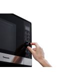MIKROVALOVNA PEČICA PANASONIC NN-GD38HSSUG
