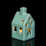 NAMIZNA DEKORACIJA GLOSSTYLE HIŠICA 11 CM ZELENA ZA ZA ČAJNO SVEČKO