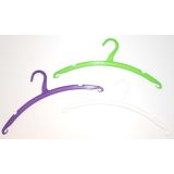 OBEŠALNIK CORONET PLASTIČEN 5/1 RAZLIČNE BARVE