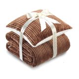 ODEJA DORMEO WARM HUG 130X190 CM IN BLAZINA RJAVA