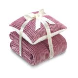 ODEJA DORMEO WARM HUG 130X190 CM IN BLAZINA ROZA