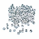 PERLE RAYHER PERLE KOCKE ČRKE, BELE 5X5 MM, 40 G