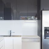 PODELEM. STENSKA SVETILKA RABALUX EASYLIGHT2 5W L35 BELA