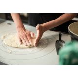 PRIPOMOČEK ZA PEKO MAKU SILIKONSKA PODLOGA ZA PEKO 64X46 CM