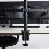 RAČUNALNIŠKI DODATEK VONHAUS NOSILEC ZA MONITOR 32" ZA 4 MONITORJE, NAMIZNI