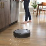 SESALNIK ROBOT ROOMBA COMBO I5578+
